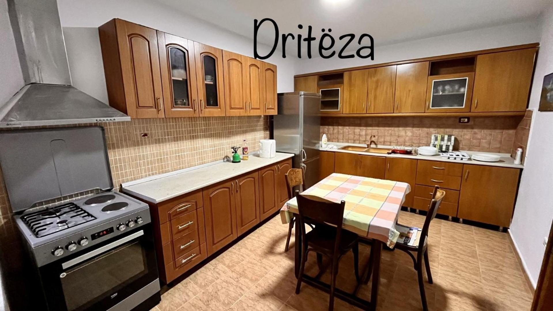 ホテル Driteza コルチャ エクステリア 写真